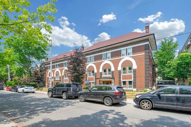 Photo - 26 Balmoral Ave