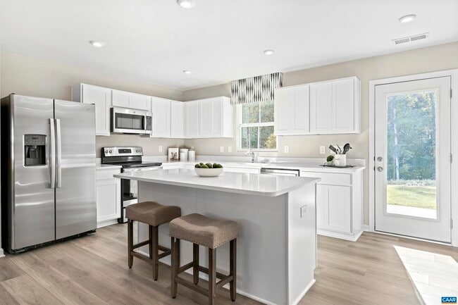 Photo - 92 Everglades Rd