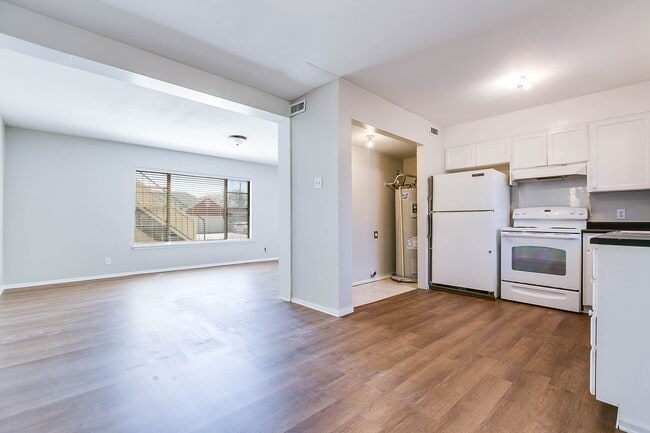 Photo - 1425 Austin St Unit 1425 Austin St.