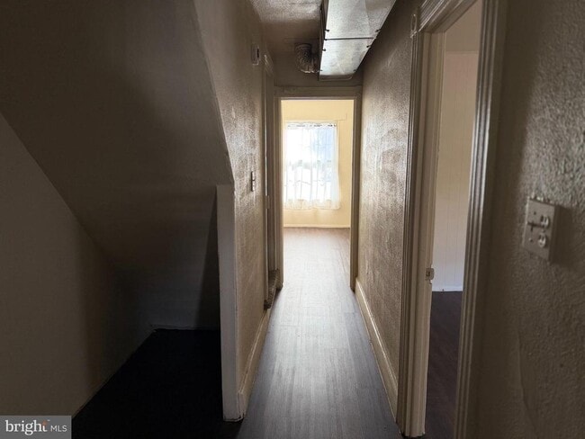 Photo - 112 W Main St Unidad B