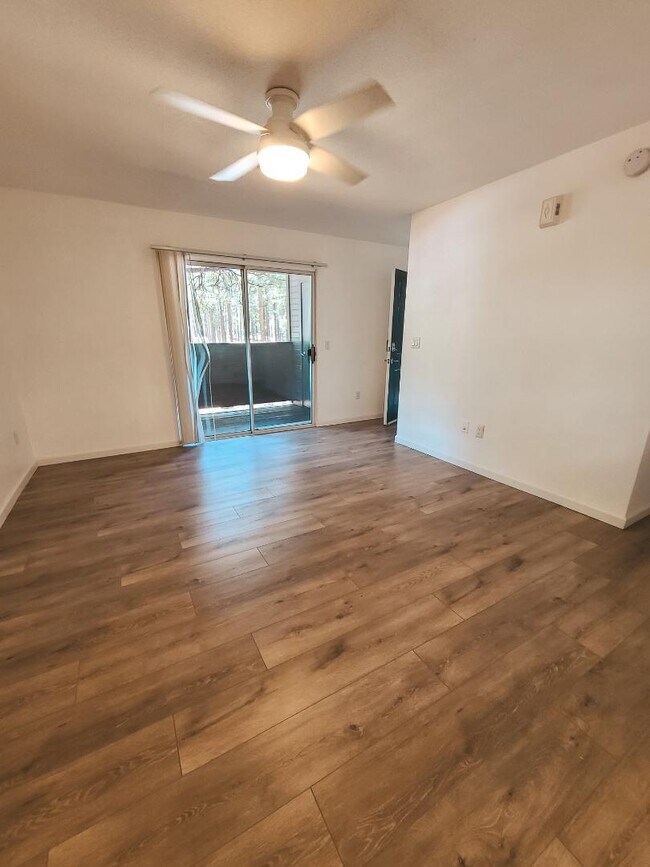 Photo - 1385 W University Ave
