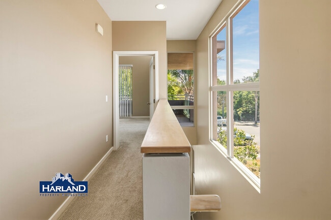 Photo - 3528-3538 Indiana Street Unit 3528- Unidad 3528