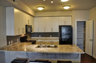 Emerald Apts 1521