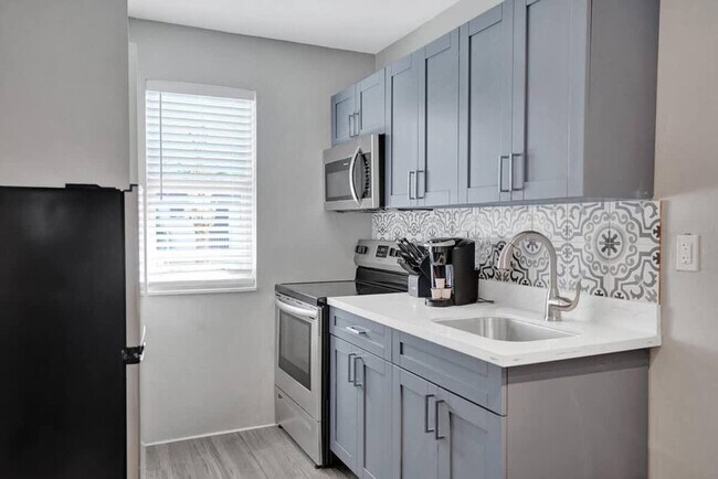 Photo - 50 Davie Blvd Unidad SI FL2-ID1503960P