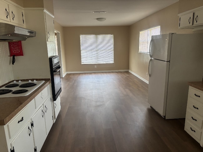 Photo - 1343 N 66th St