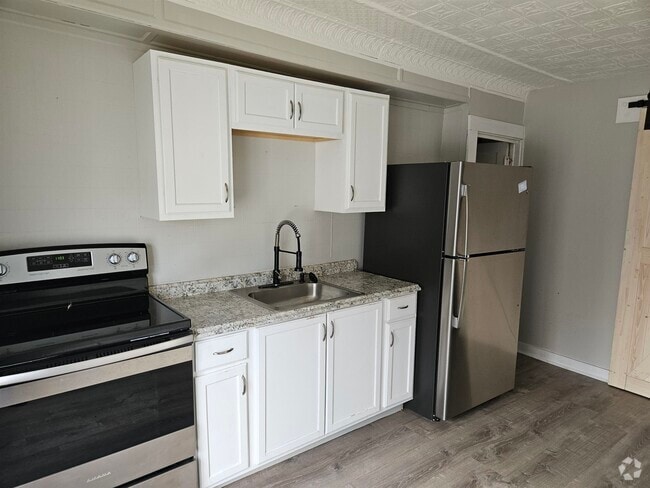 Building Photo - 4 Elm St Unit 103 Rental