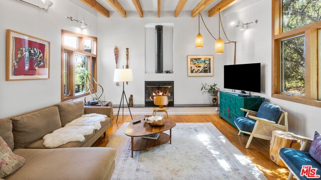 Building Photo - 21421 Encina Rd Rental