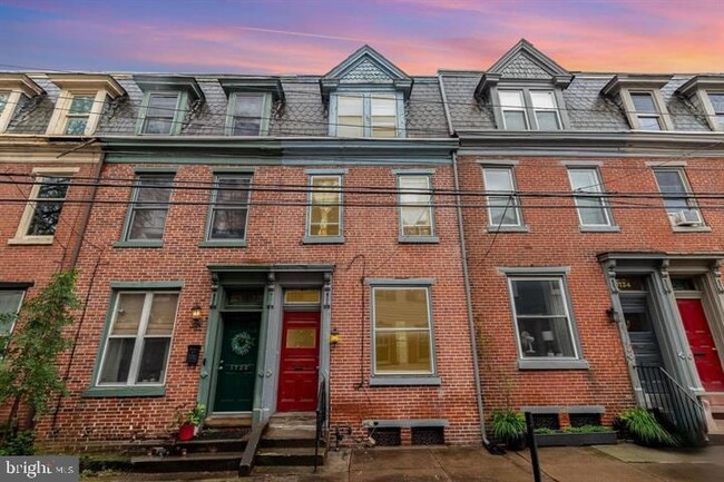 Photo - 1722 Susquehanna St Townhome