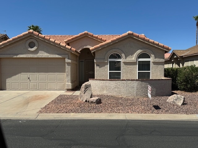 Photo - 1706 E Lindrick Dr House