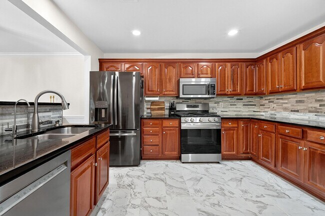 Photo - 34 Marina Dr