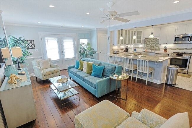 Photo - 2611 Avenue Q