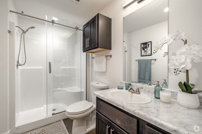 Studio - 556SF - Bathroom