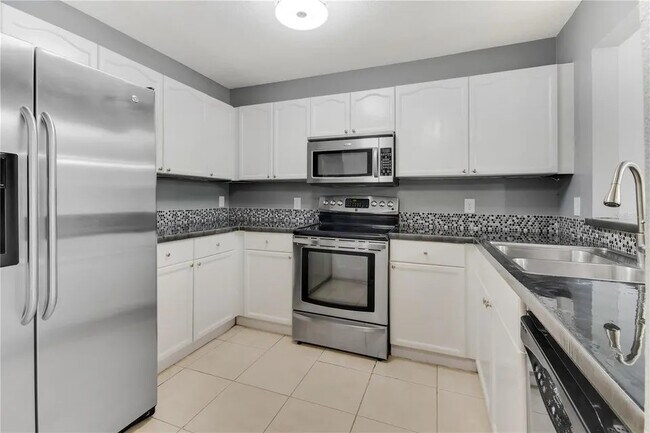 Photo - 1007 Butterfly Blvd