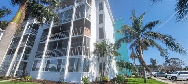 Building Photo - 4900 38th Way S Unit 302 Rental