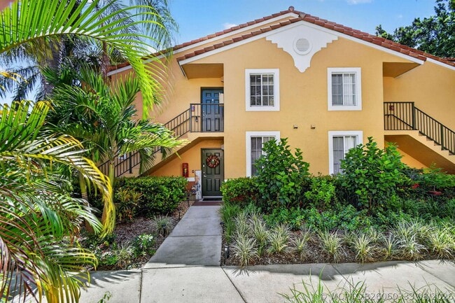 Building Photo - 160 Yacht Club Way Unit 211