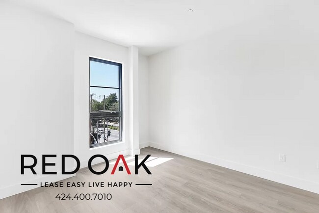 Photo - Breathtaking, Modern One Bedroom with Stai... Unidad 203