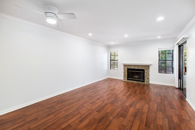 Photo - 2 bedroom upstairs unit in Il Palio develo...