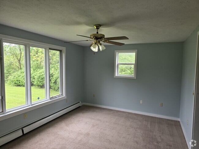 Building Photo - 97 Fisherville Rd Rental