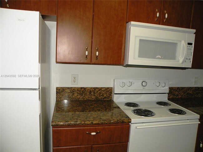 Photo - 10981 NW 88th Terrace Unidad 801