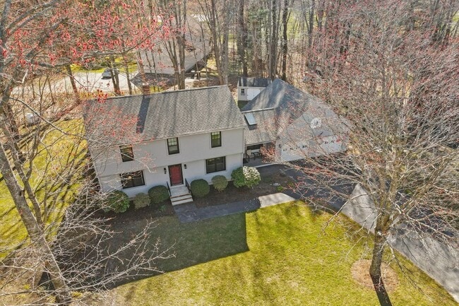 Photo - 6 Iris Dr