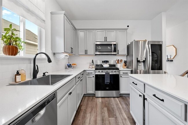 Photo - 601 Goat Willow Ln