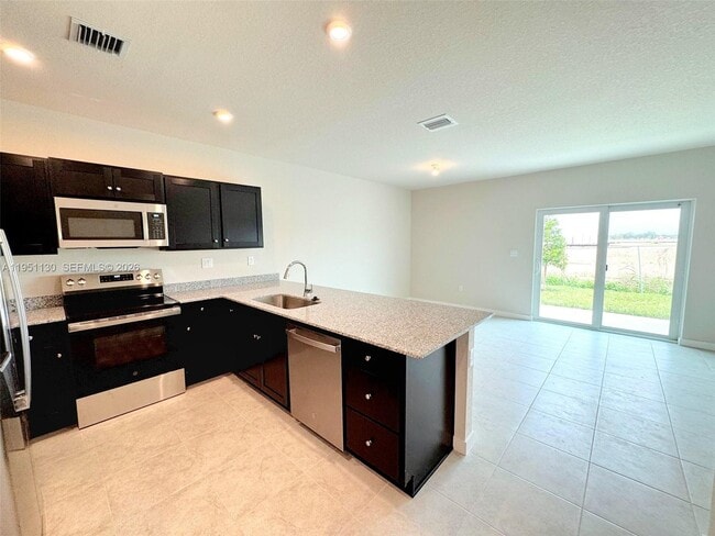 Photo - 1054 NW 6th St