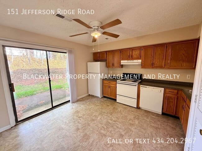 Photo - 151 Jefferson Ridge Rd