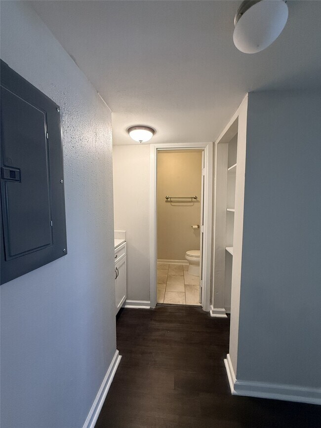 Photo - 1824 Thonig Rd Unit 11