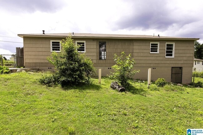 Photo - 901 28th Ave NE