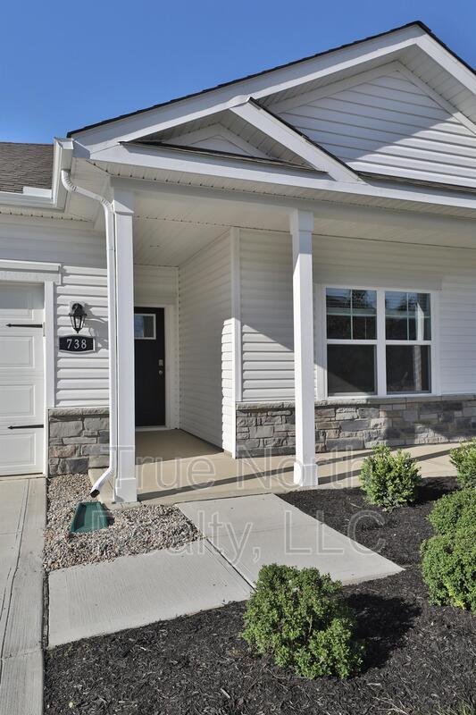 Photo - 738 Maria Dr