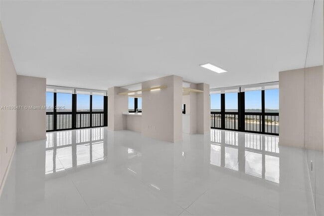 Building Photo - 2333 Brickell Ave Unit 1701