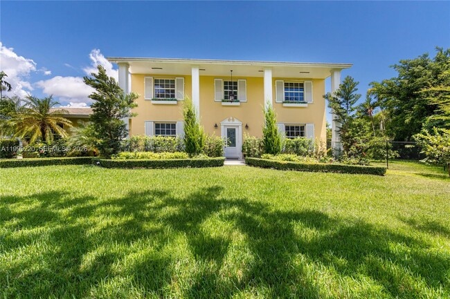 Building Photo - 11401 SW 72nd Pl