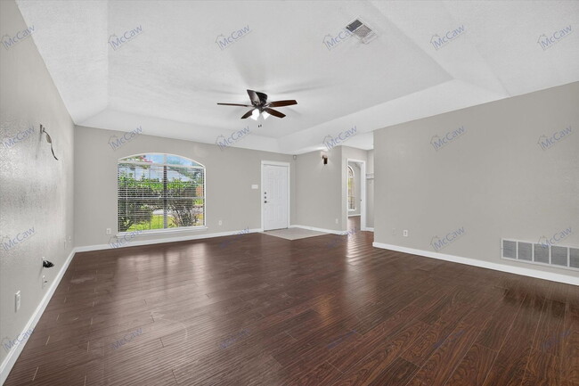 Photo - 7001 Bentley Ave