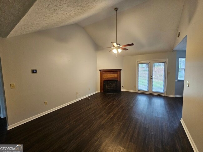 Photo - 40 Peachtree Way