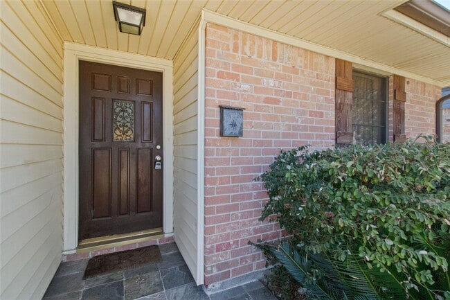Photo - 5511 Verdome Ln
