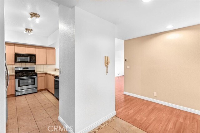 Photo - 10650 Kinnard Ave Unidad 206