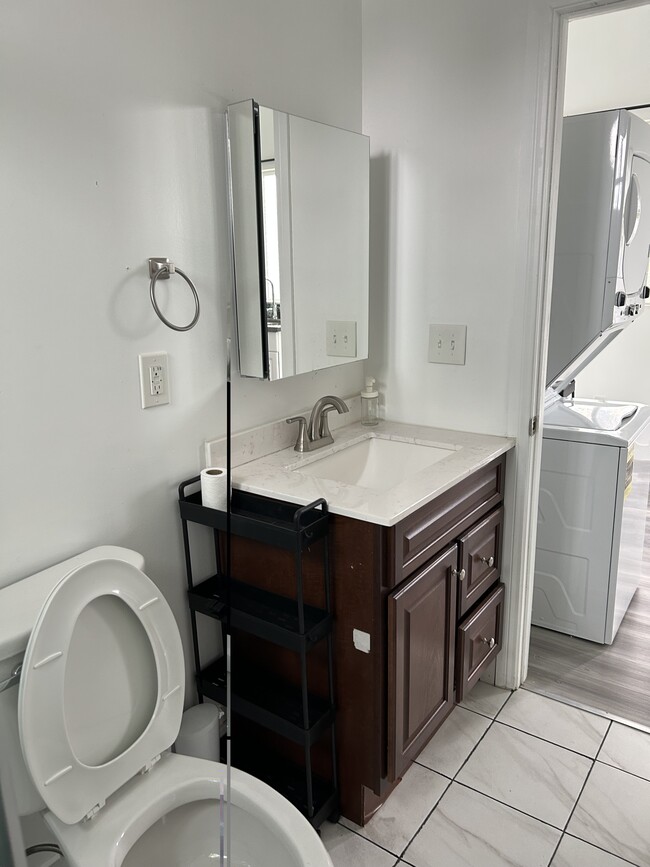 Photo - 5437 Clybourn Ave Unit ADU