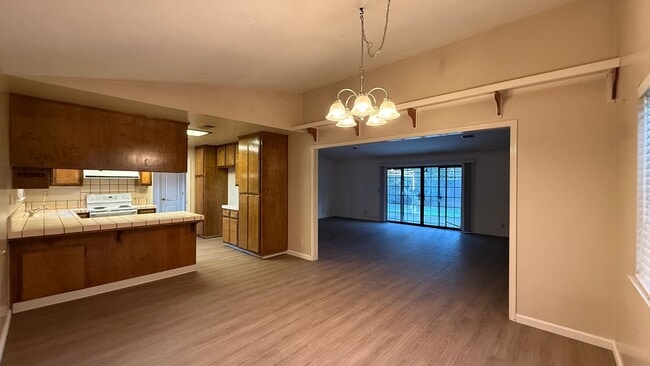 782 Rachel Dr