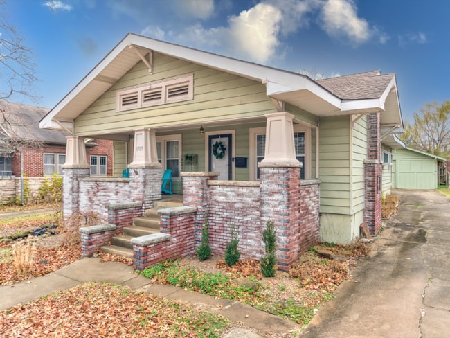 Photo - 1325 S Cherokee Ave