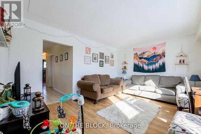 Photo - 151 Nugent Dr