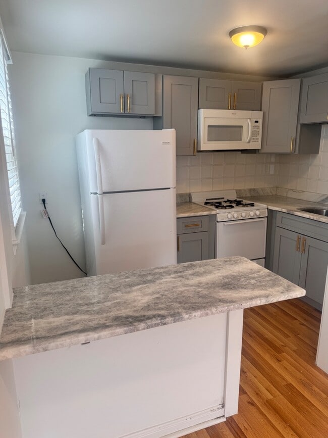 Building Photo - 2301 Haverford Rd Rental