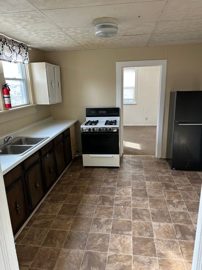 Photo - 1102 Allendale Ave Unit 1 Down