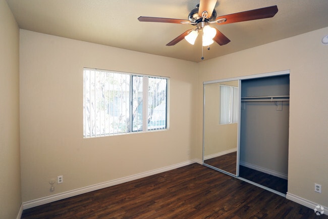 1BR, 1BA-Bedroom