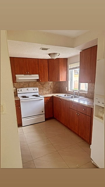 Photo - 1044 SW 28th Ave