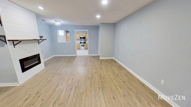 Photo - 6127 Old Plank Rd