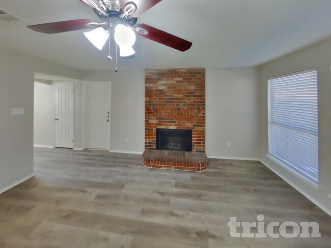 Photo - 1701 Pecan View Dr