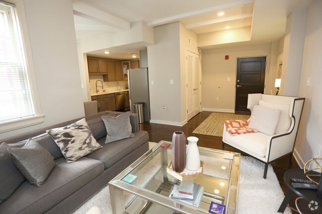 1BR,1BA,- 546 SF - Living room