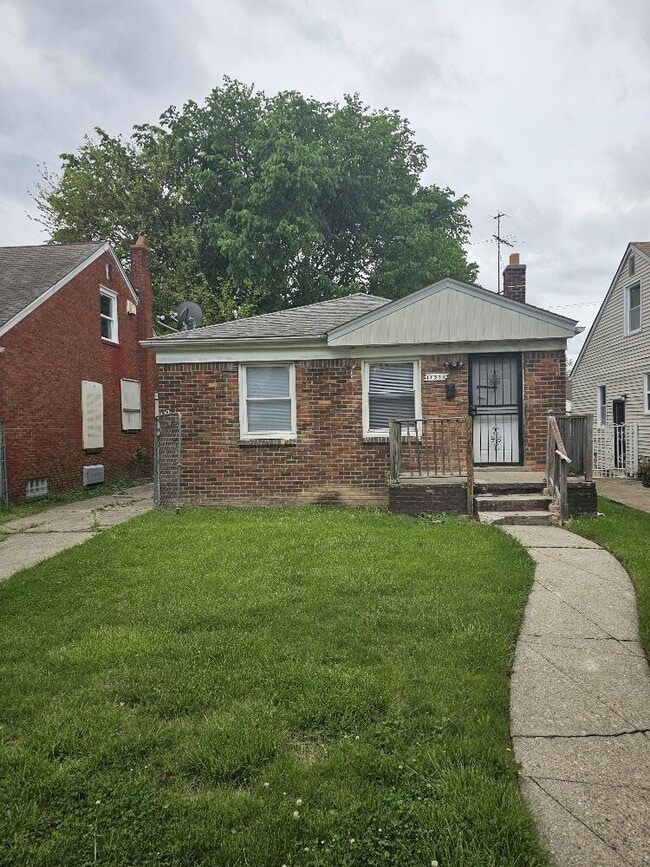 Building Photo - 17335 Teppert St
