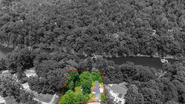 Photo - 220 Lakeshore Dr