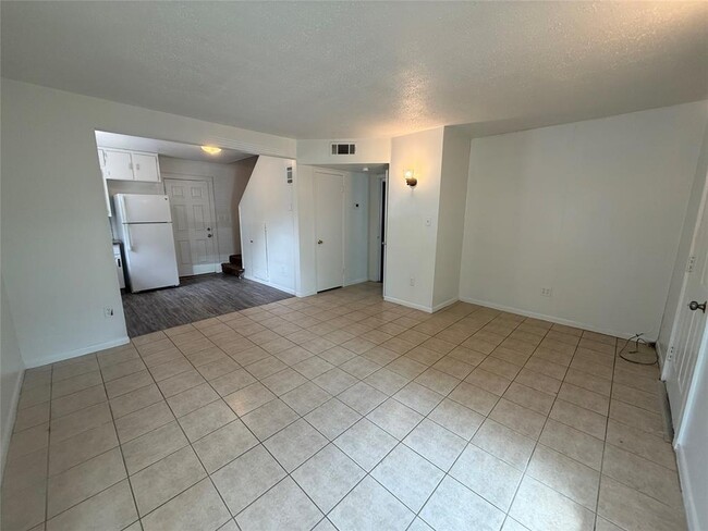 Photo - 622 Trinity St